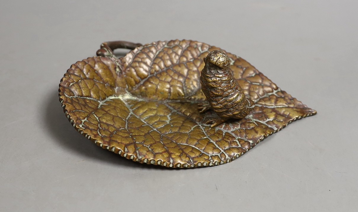 A cast brass bird and leaf dish - 16cm wide